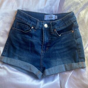 Refuge blue jean shorts size 0